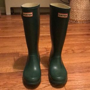 Hunter boots in hunter green